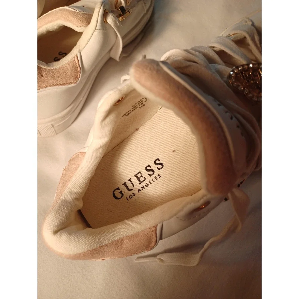 GUESS Shoes Girls Size 1 White Low Top‎ Sneakers Gold Jeweled Heart Charm GFMYAH